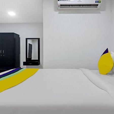 Itsy By Treebo - Lg Grand Inn ハイデラバード エクステリア 写真